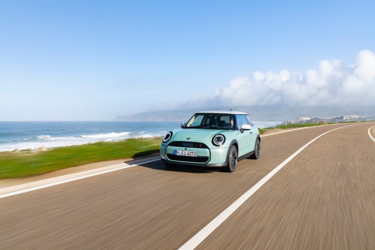 MINI COOPER – jedinstvena AURA ZA NOVU ERU 