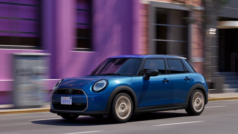 Mini Cooper sa 5 vrata - Finansijske usluge - pregled - tizer za lizing